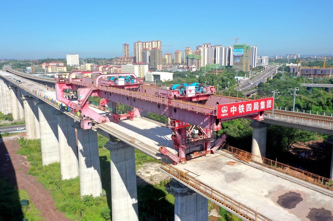 箱梁架設(shè)現(xiàn)場(chǎng)3.jpg